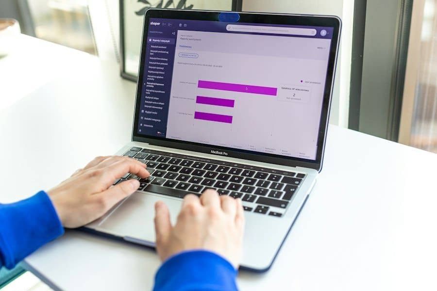Photo email list building website