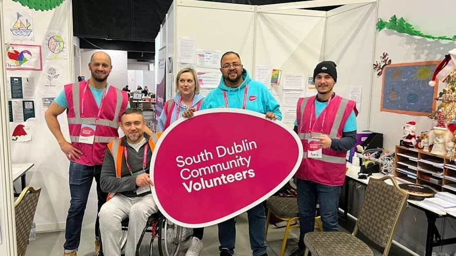 Photo volunteering wellbeing benefits