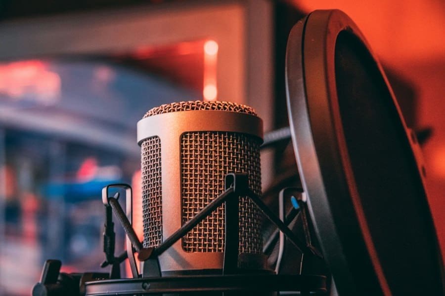 best microphones for video calls and podcasts